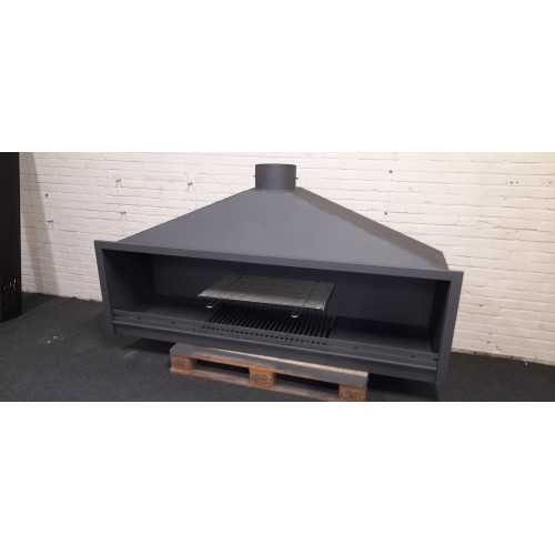 Stalen buitenhaard 2000mm. Breed x 550mm. Hoog x 500mm. diep Bbq grille