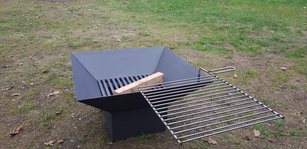 Verduisteren eindpunt hervorming ROBUUSTE BARBECUE VUURKORF 75cm x 75cm. VIERKANT – ALFREBO OPENHAARDEN